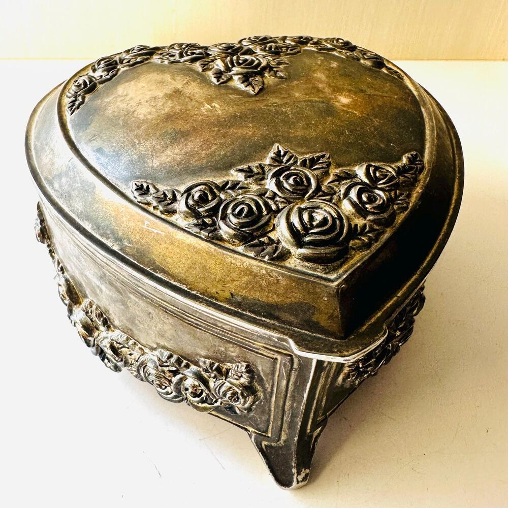 Vintage Jewelry Tinket Box Metal Silver Toned Heart Shaped Embossed Roses